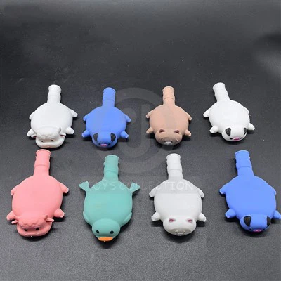 伸縮性のあるかわいい動物の吹くおもちゃ